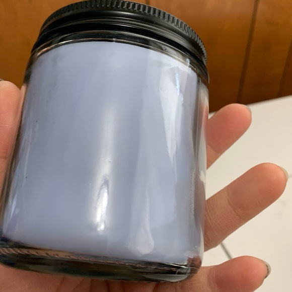 Bundle 2 pcs New Candle from CHESAPEAKE BAY 8.8 oz & MAINSTAYS 7 oz - Picture 8 of 11